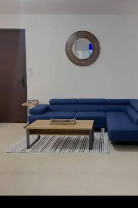 Parkhurst Lux Condo Near Devon House Kingston Apartament